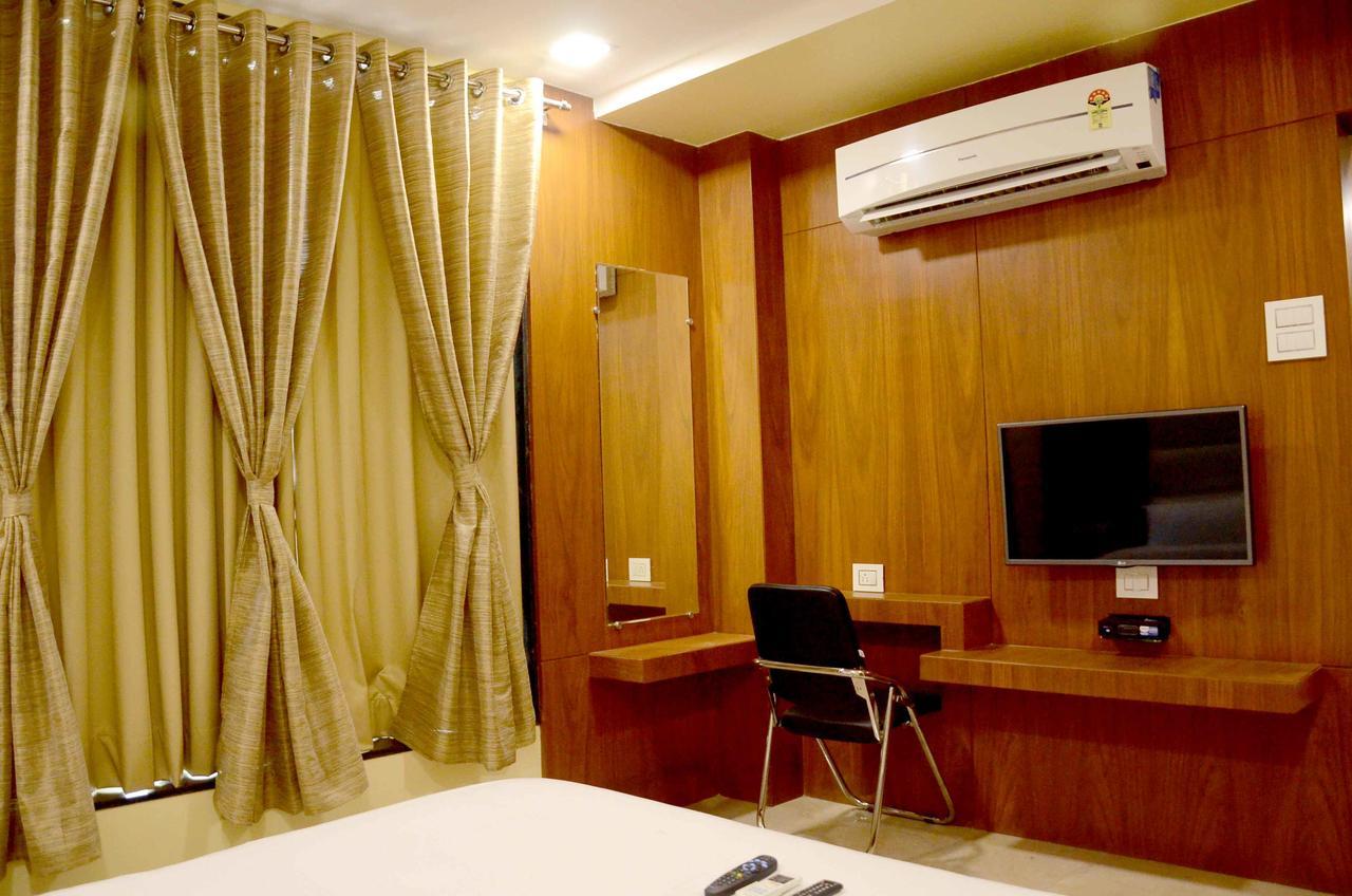 Hotel Shikhar Darshan Ujjain Extérieur photo
